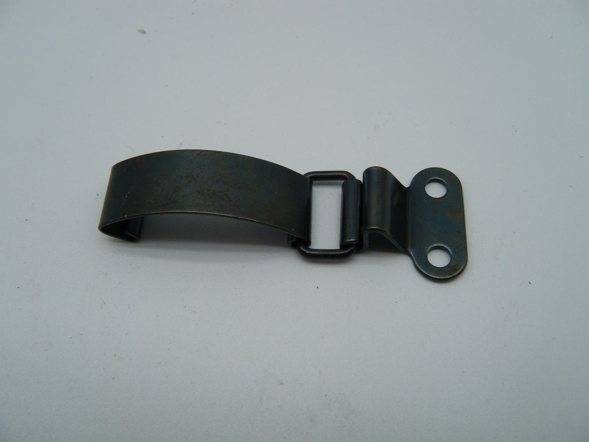 Airbox clip hook 748-998 Inside the airbox. Holds airbox runners on. replaces 85020021A