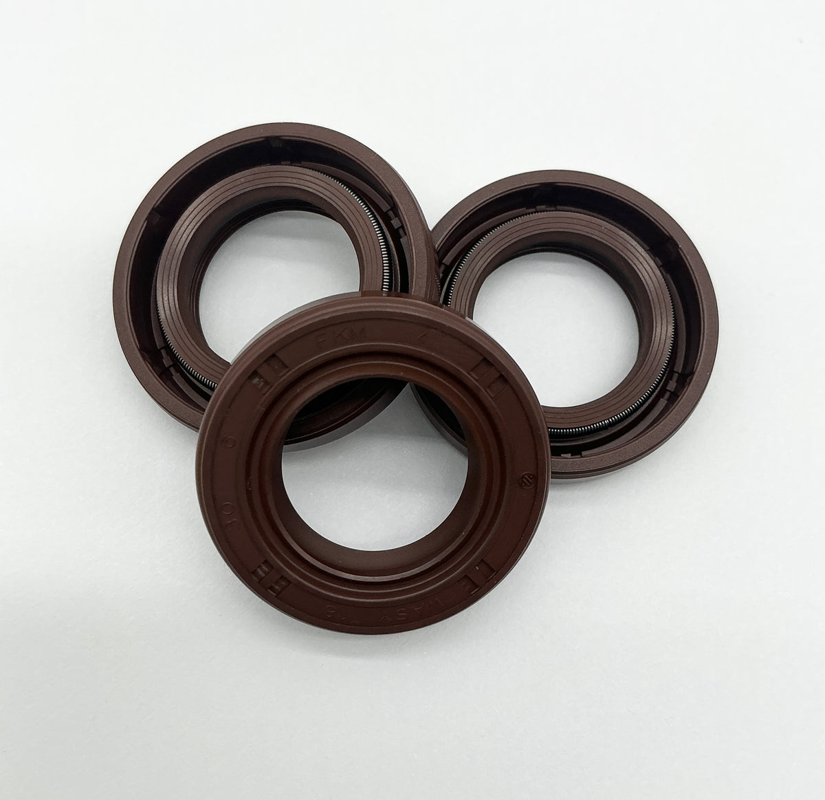 Crankcase oil seal. Replaces 93041233A 93041231A. Fits 137 models. Really. Brilliant. 1994-2026