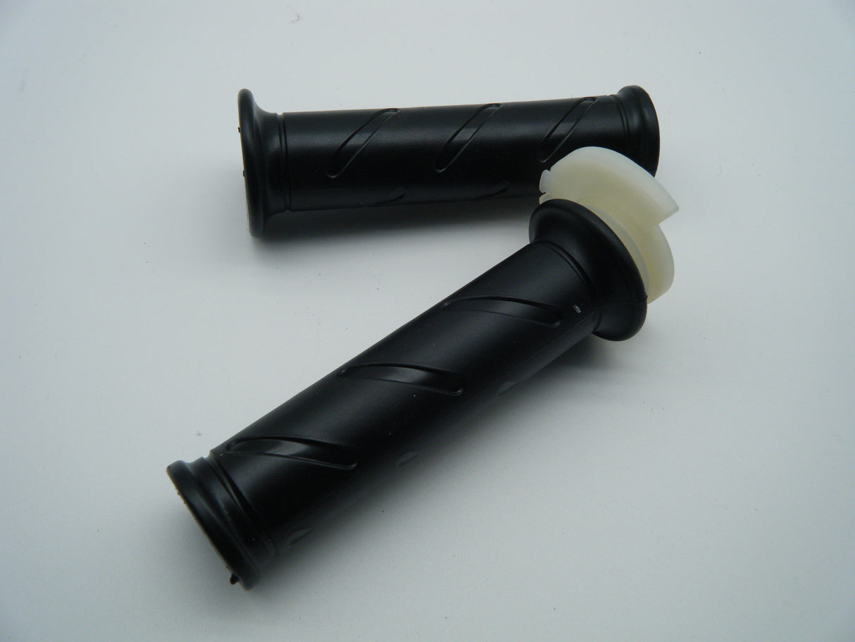 Replacement grips and throttle tube . Fits injected monster, ST, 748- 998 S4 ++