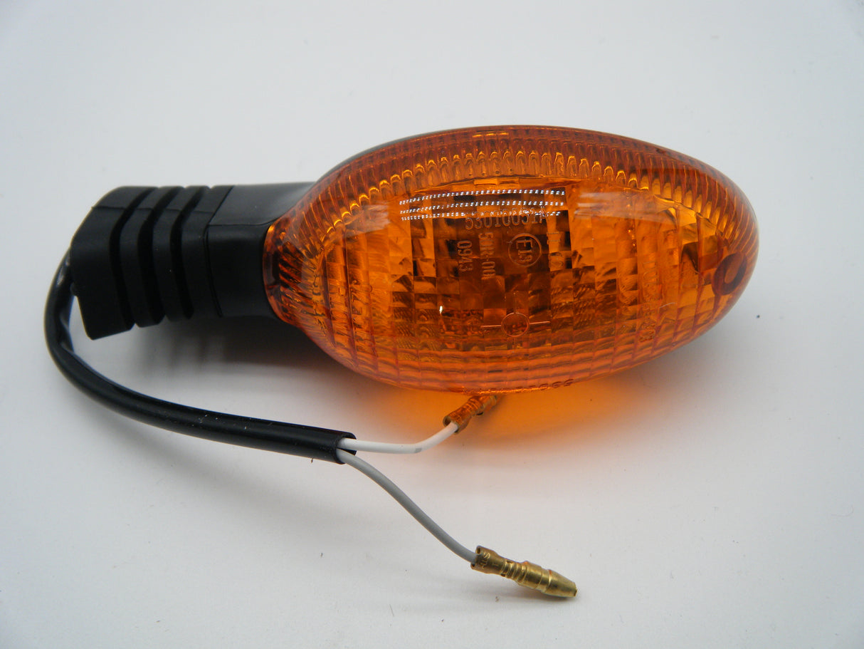 Indicators. Later oval shaped. Rear right 400, 600, 620, 695, 750, 800, 900, 1000 Monster from 2000, S4,