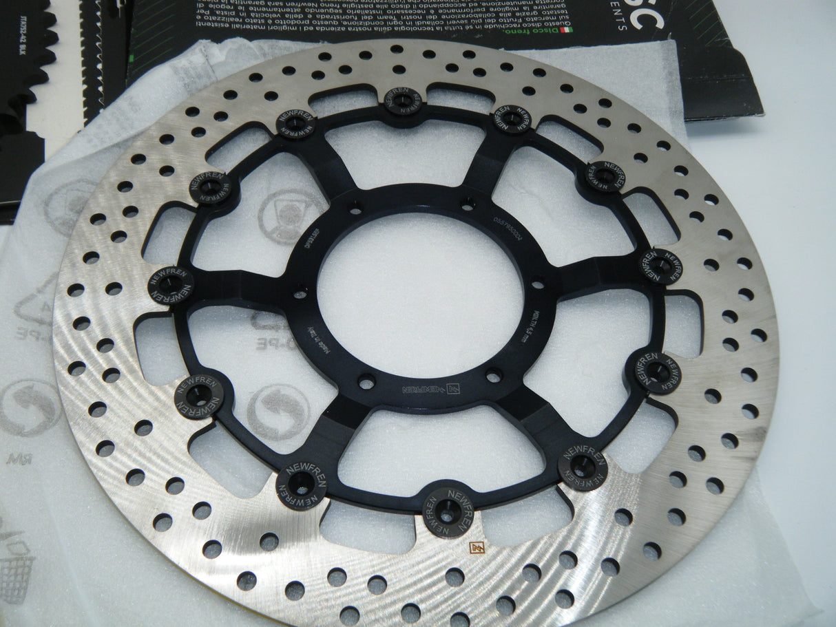Honda SP 1. CBR1000RR Fireblade 2005-06 Front brake discs.