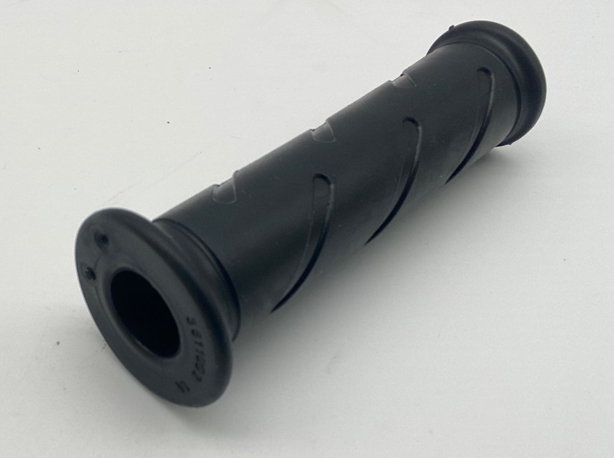 Throttle assembly. Perfect replacement for Ducati fuel injected bikes. ST 748, ssie. Comes with grips.