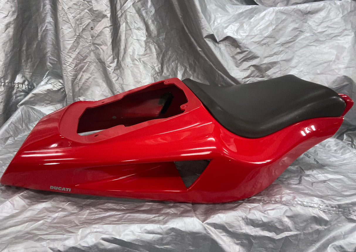 Fairing Rear Seat Unit - 748, 816, 996, 998. biposta