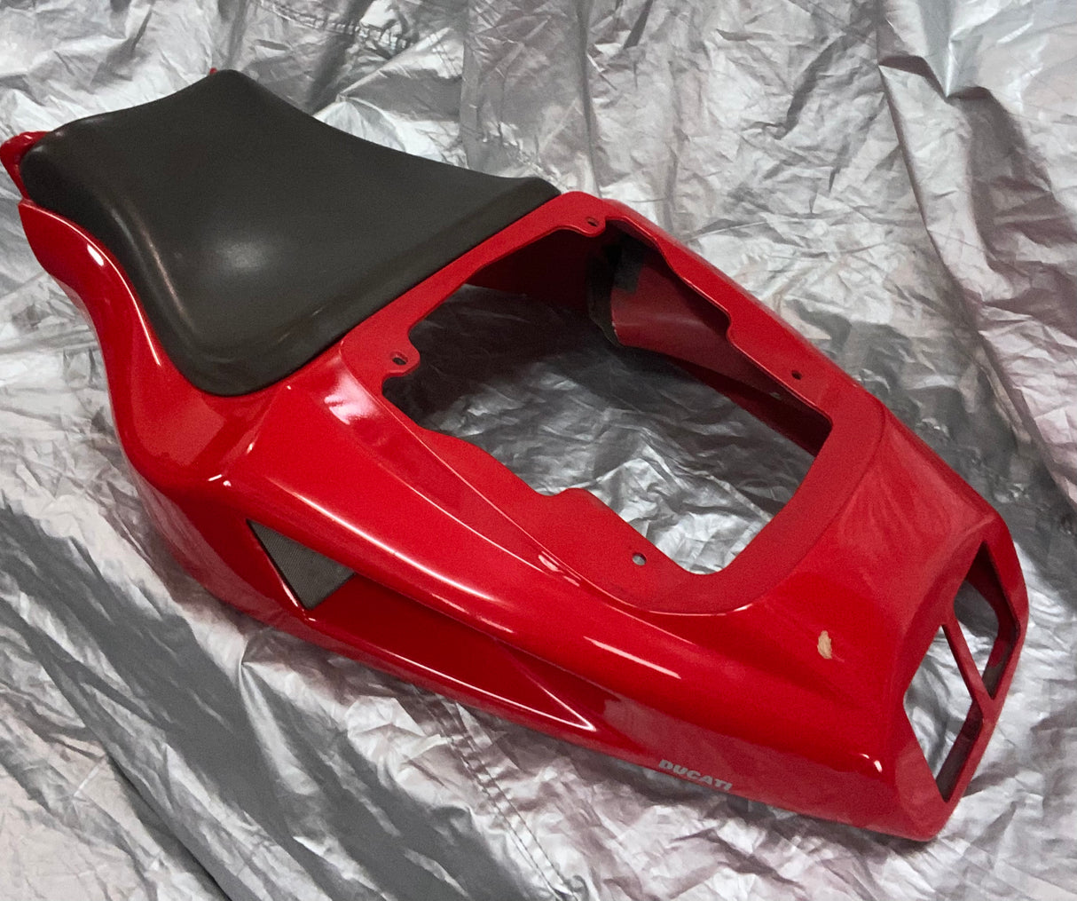 Fairing Rear Seat Unit - 748, 816, 996, 998. biposta