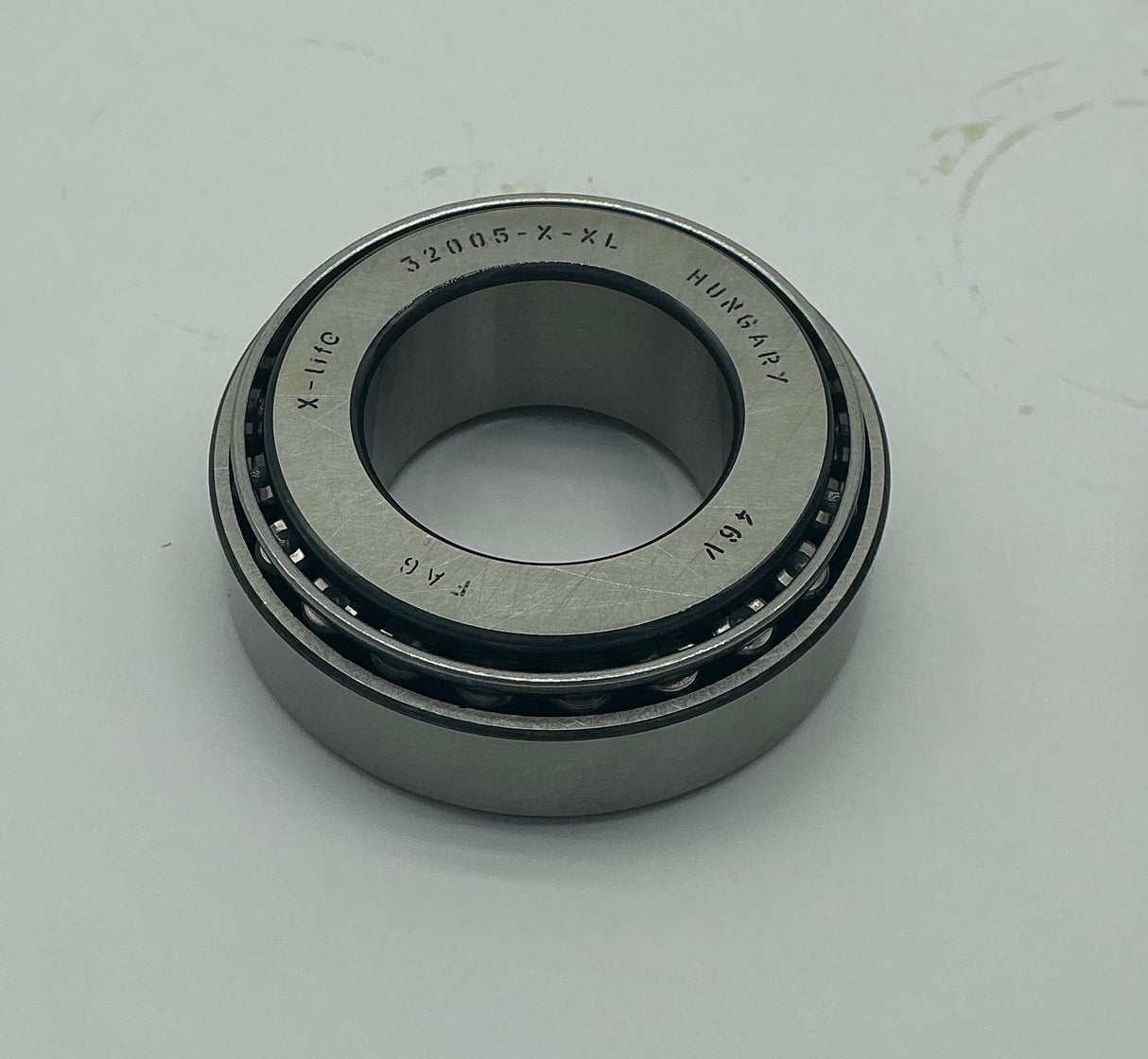 Steering head bearings. Tiny . 750-900 Sport to 1990, Indiana.