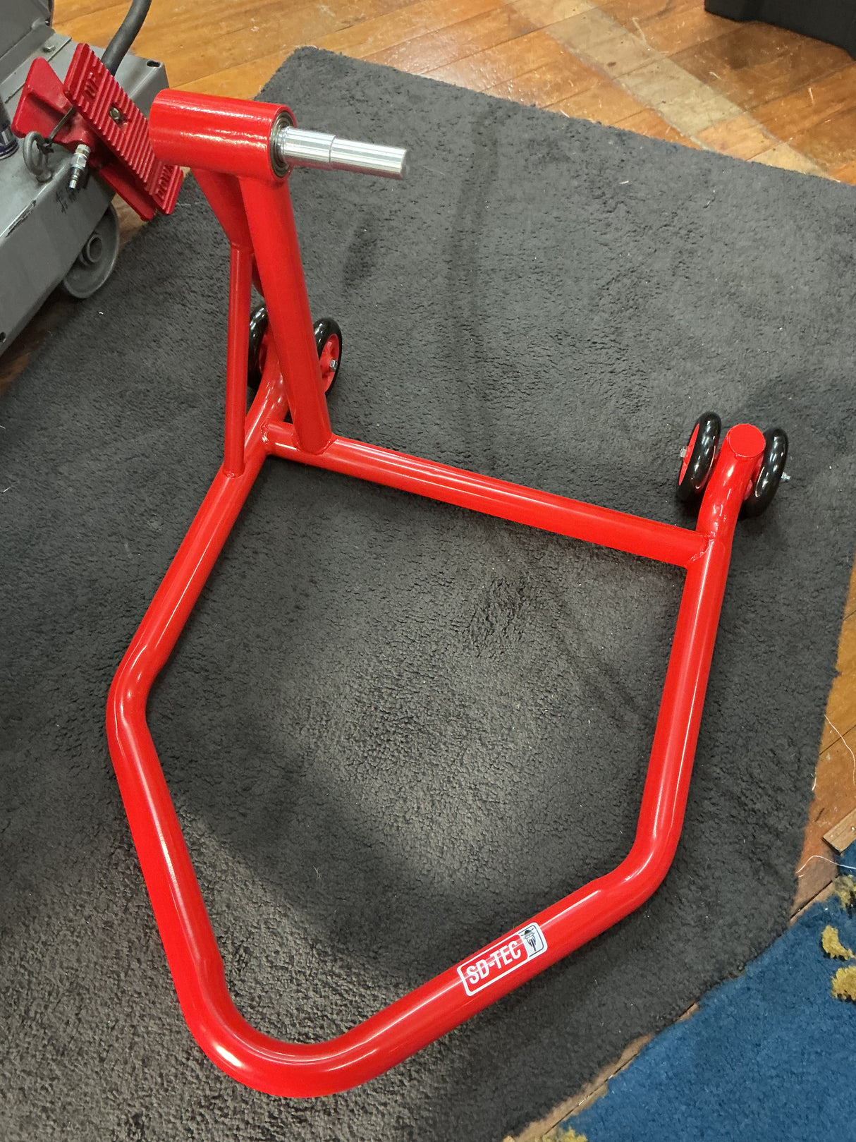 Rear Stand. Single sided. Suit 748, 916, 996, 998, MTS 1000, S2R. Race stand. Maintenance stand.