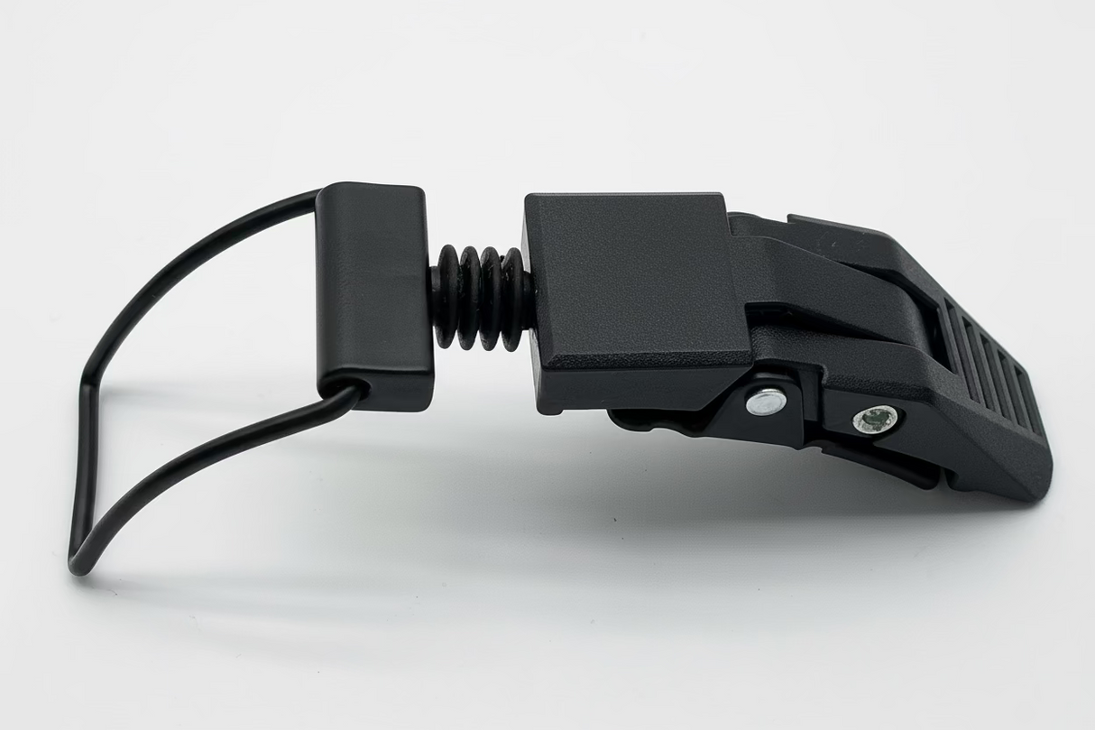 Fuel tank hook clip latch. Black. Pre 2000 SS and monsters too.