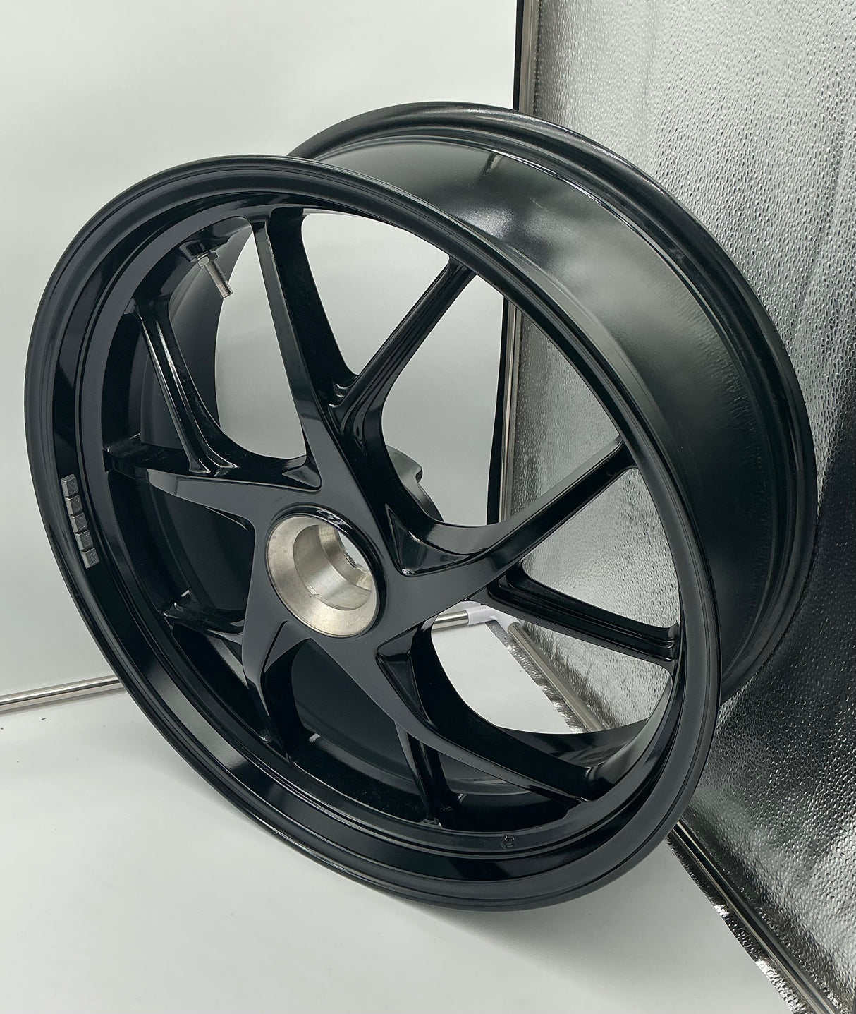 Panigale V2 V4 MTS 1200 Rear wheel. As new. 6.0 x 17