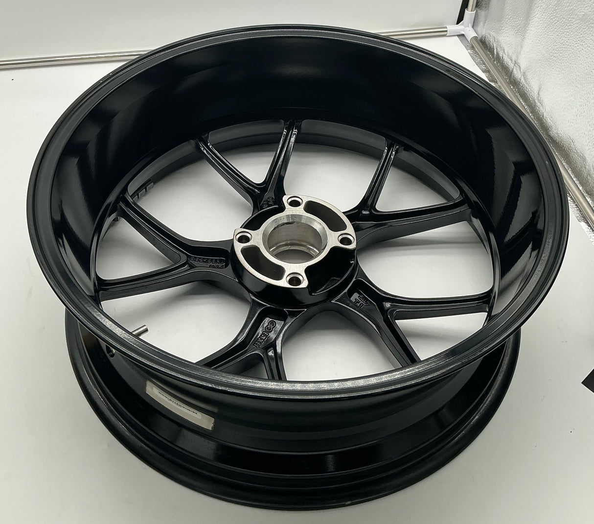 Panigale V2 V4 MTS 1200 Rear wheel. As new. 6.0 x 17