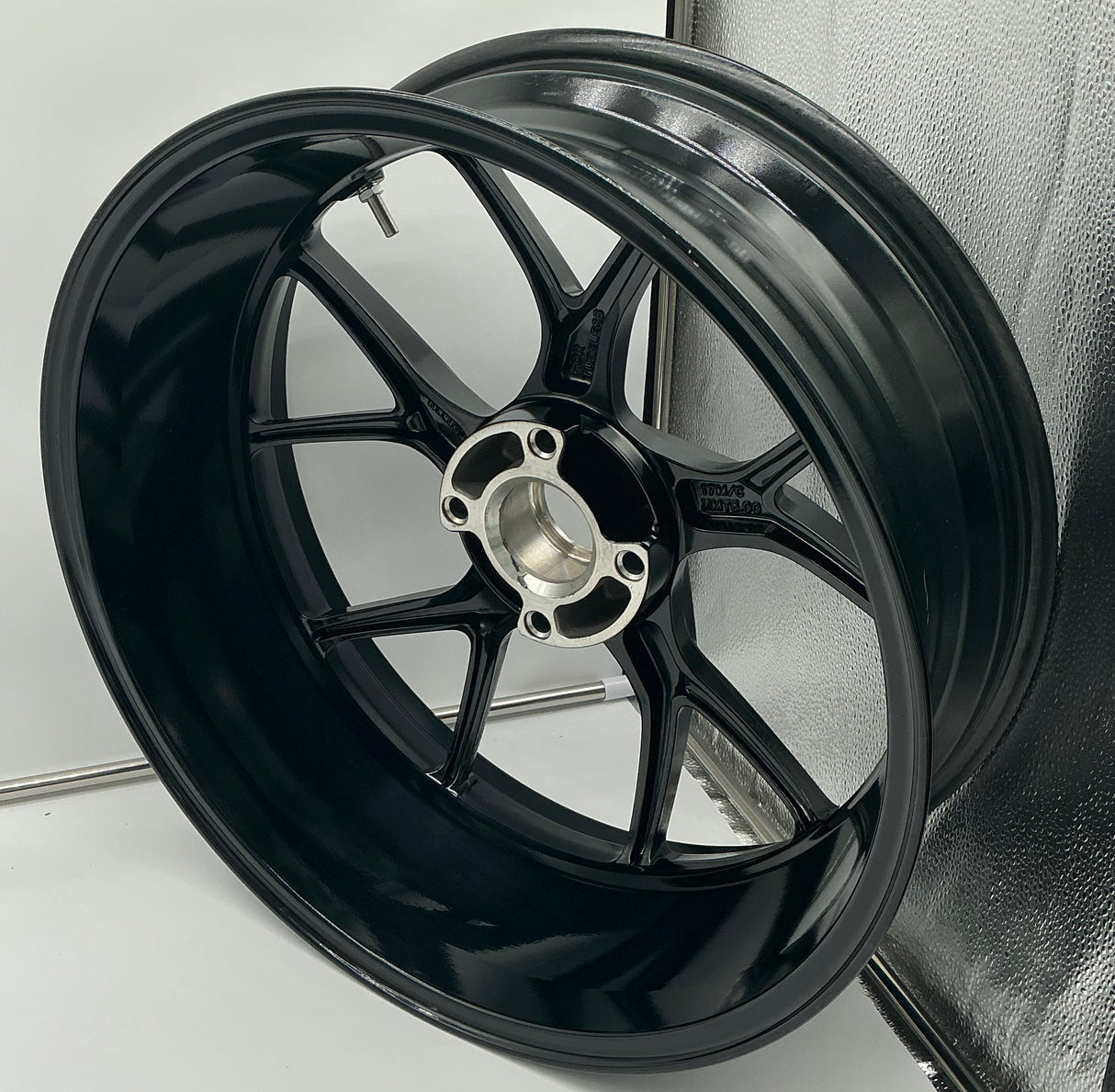 Panigale V2 V4 MTS 1200 Rear wheel. As new. 6.0 x 17