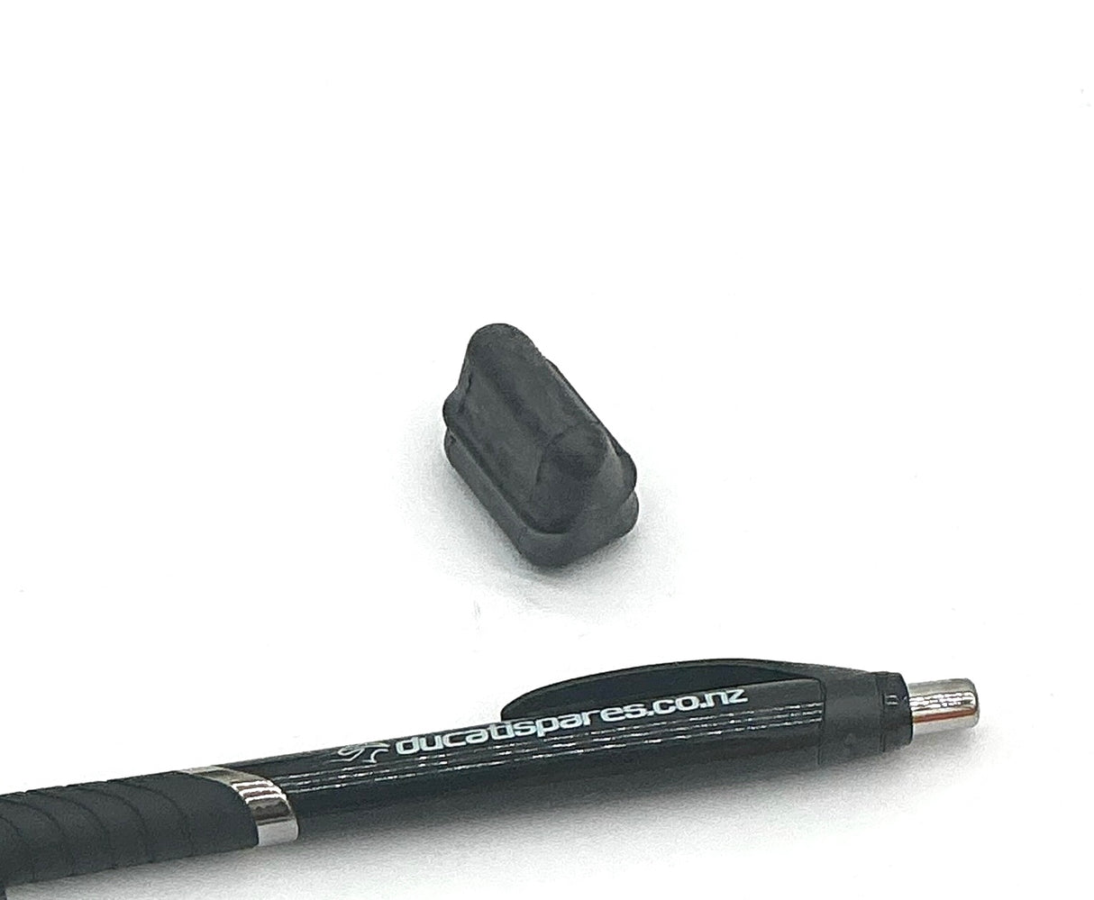Clutch Hub Rubbers - ST4, 748, 998, 900, SS