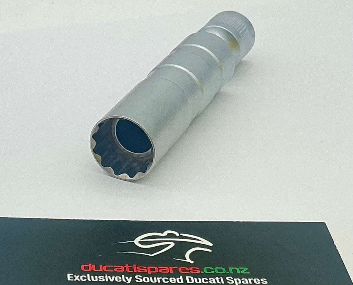 16mm plug spanner. Magnetic with flexi head. Bloody brilliant tool