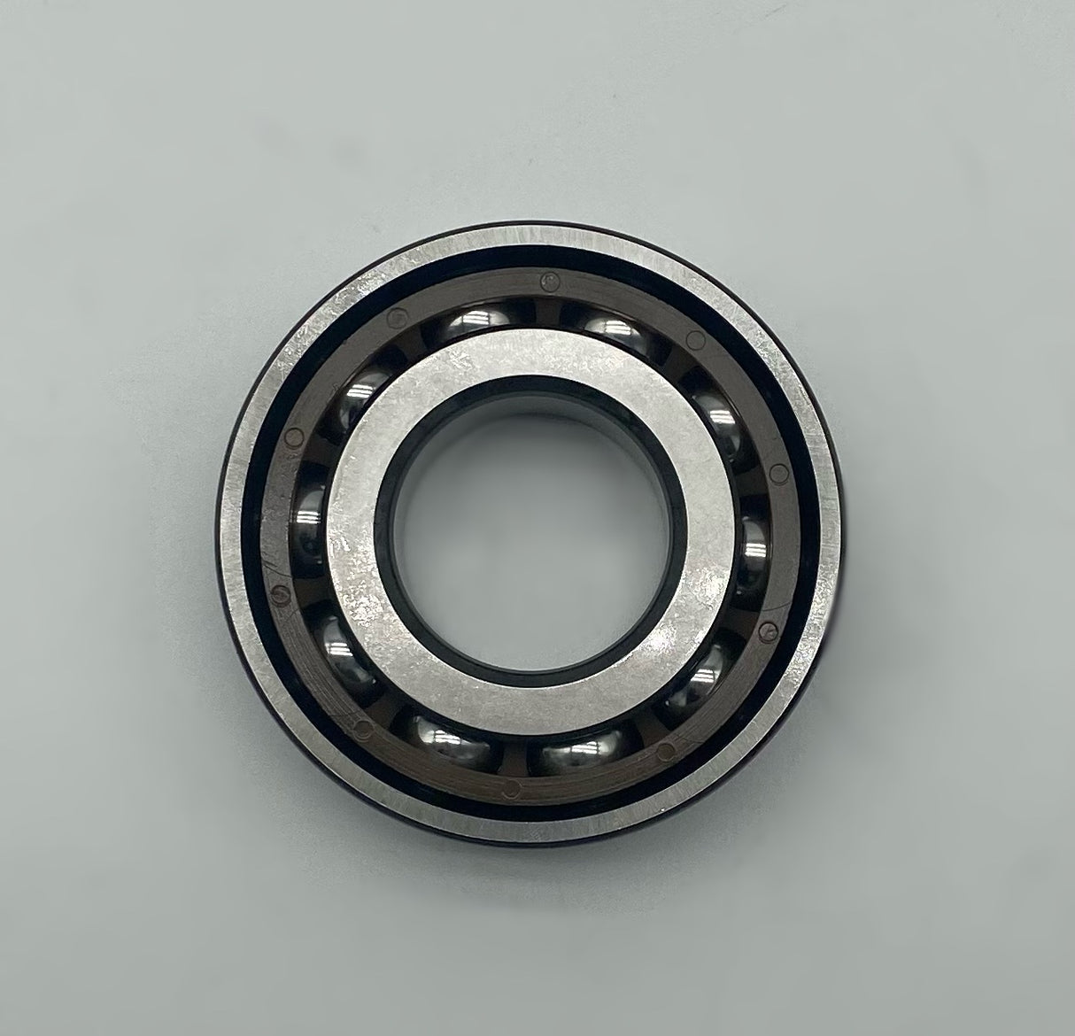 Main bearing RH side. Replaces 70240201A. Fits 400SS to 1200 Diavel. Amazing.