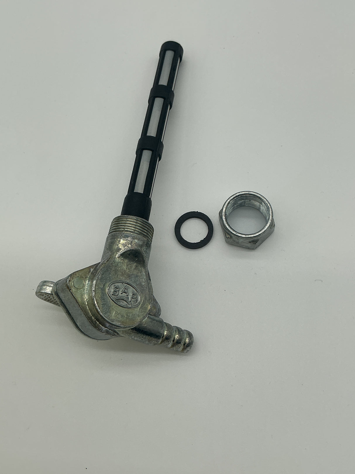 Fuel tap Ducati 500, 600 Pantah SL, 900 Darmah, MHR - Side Outlet - M16 x 1.RHS