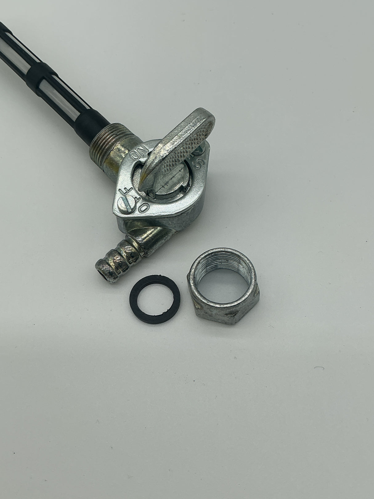 Fuel tap Ducati 500, 600 Pantah SL, 900 Darmah, MHR - Side Outlet - M16 x 1.RHS