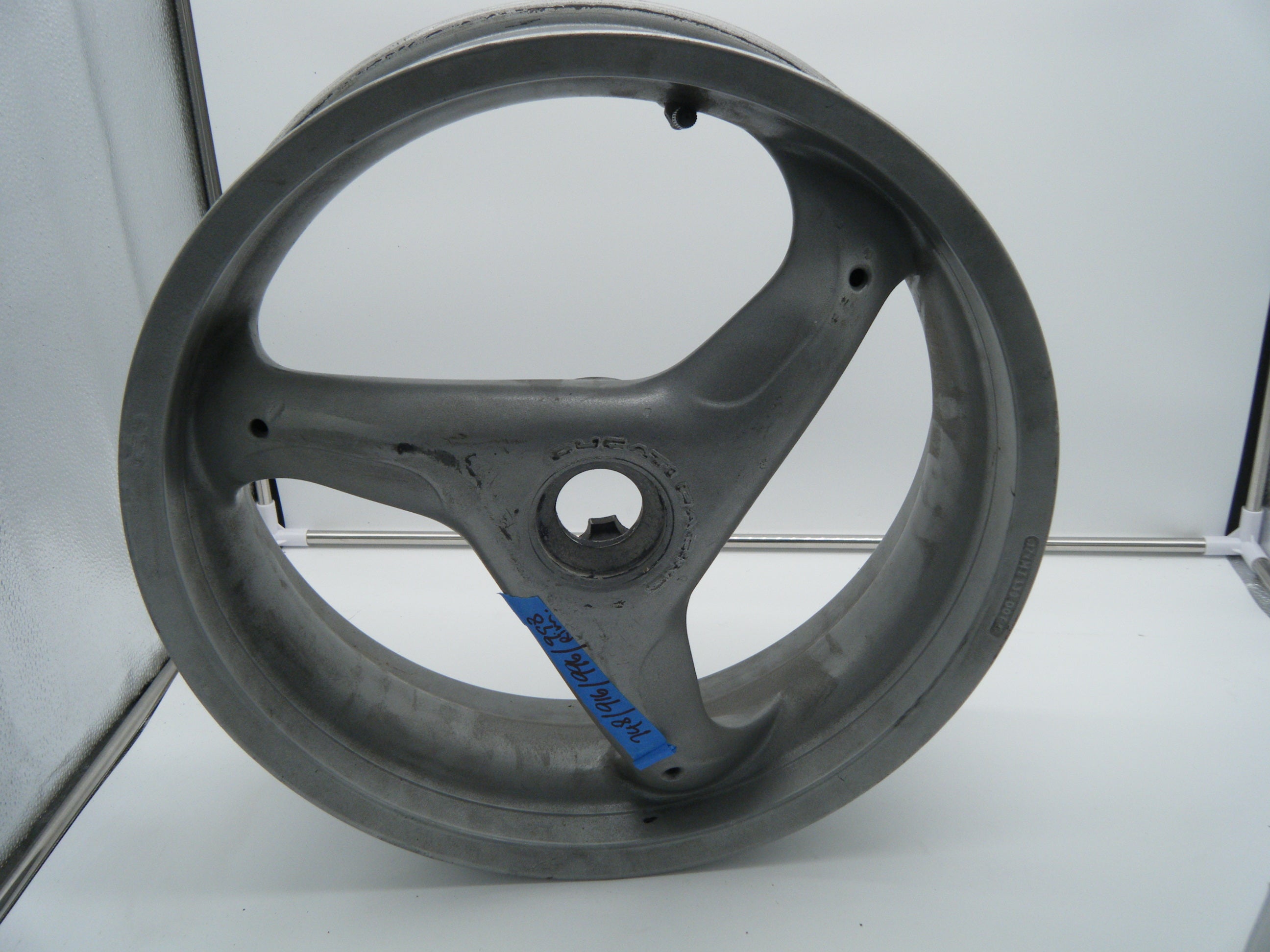 Ducati 748、916、996、998用ホイール 748 916 996 998 Rear rim. Rear wheel. Ducati Racing – Ducatispares