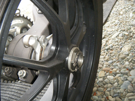 Swingarm, Hub, Eccentric, Sprocket setup - Hypermotard