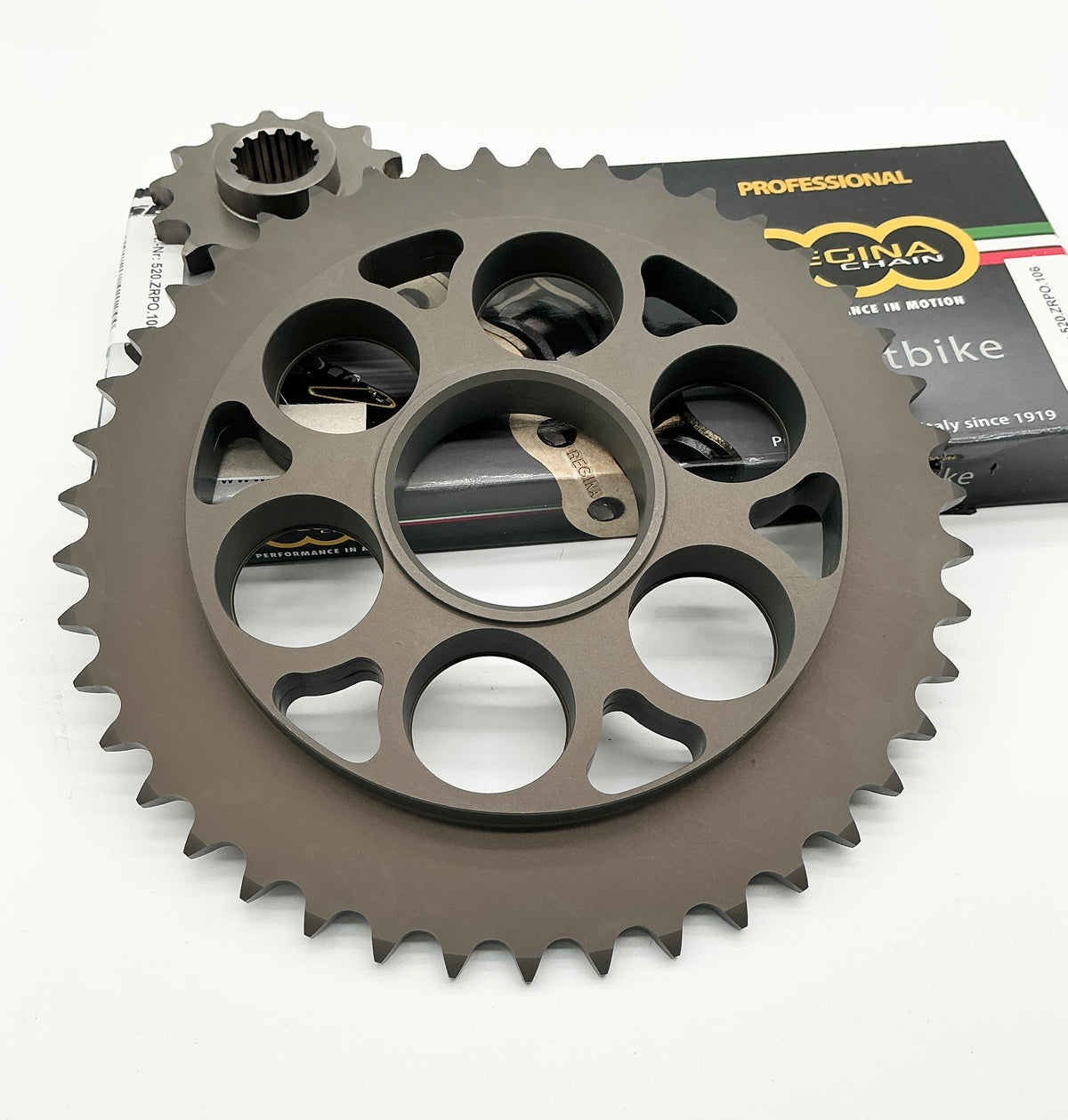 Diavel 1098 chain and sprocket kit. 520 conversion. Fits 1098 1198 1200 Monster. 939 Kit #9 15/43