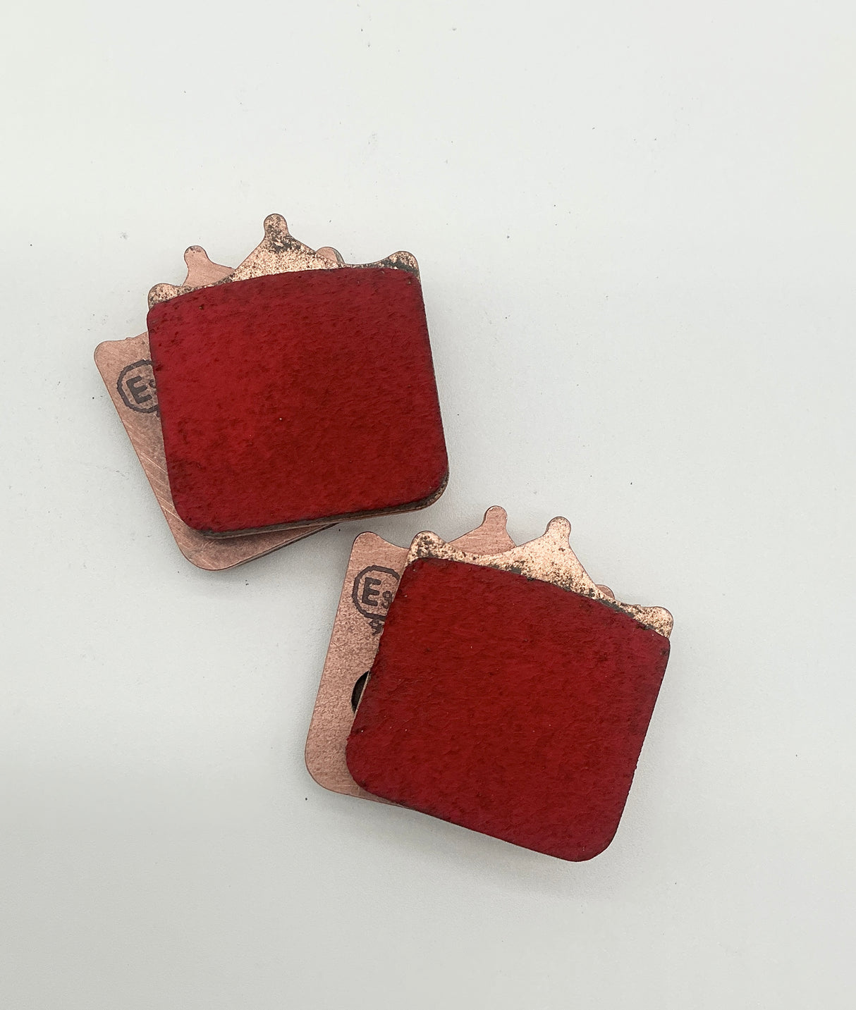 Newfren FD0 305 TT Pro - sintered pads. 4 pads per caliper.