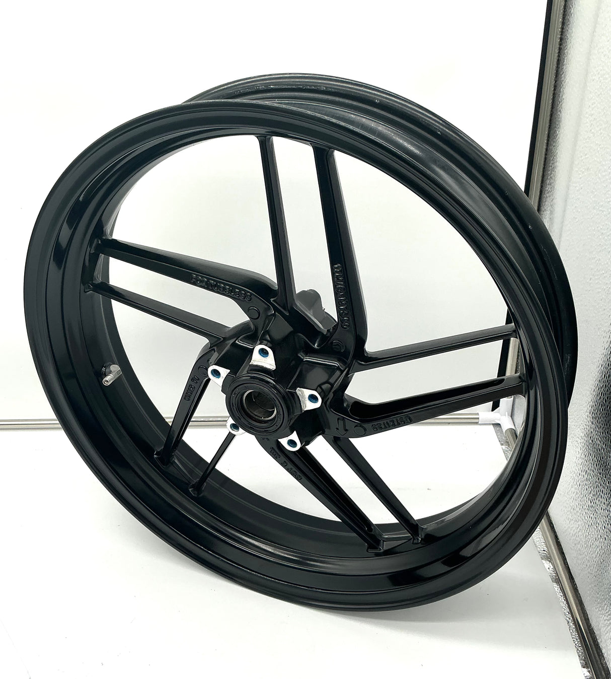 Front Wheel Rim - Ducati 899 Panigale, Monster 821 797 1200, Multistrada 1200 2013-2017