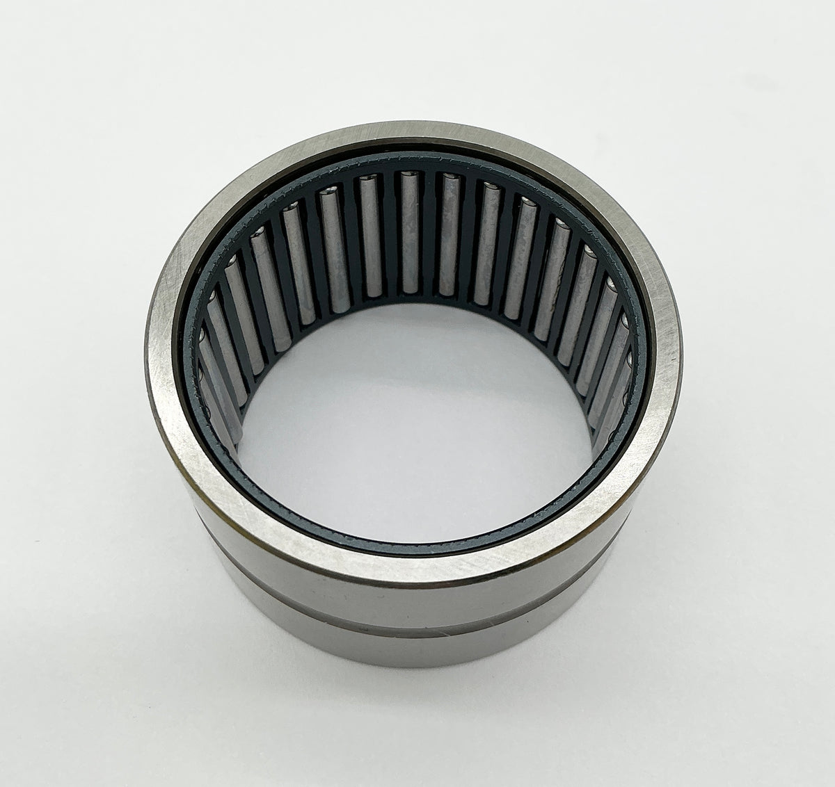 748 916 996 998  Rear Hub Bearing set + Seals kit. Hypermotard. Multistrada early models.