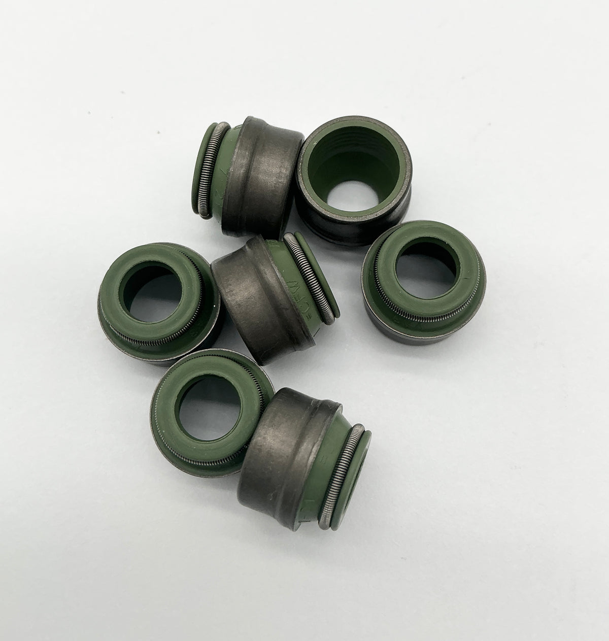 Valve Stem Seals Ducati 4 valve. replaces 76410871A. Valve guide seals 4v